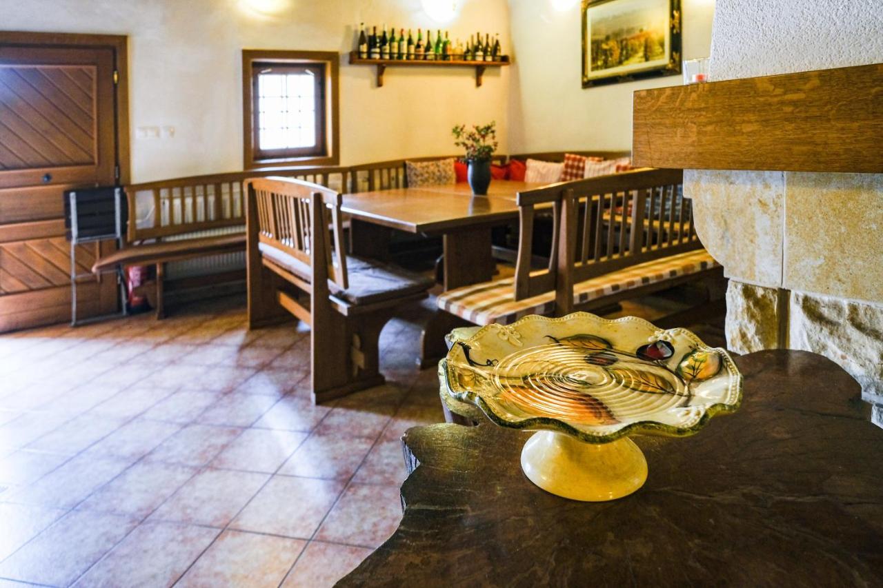 HustopečeSklep U Hrabalu公寓式酒店 外观 照片